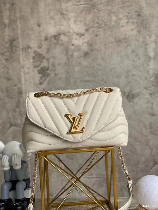 NEW VUITTON CHAIN BAG WAVE LOUIS 0820